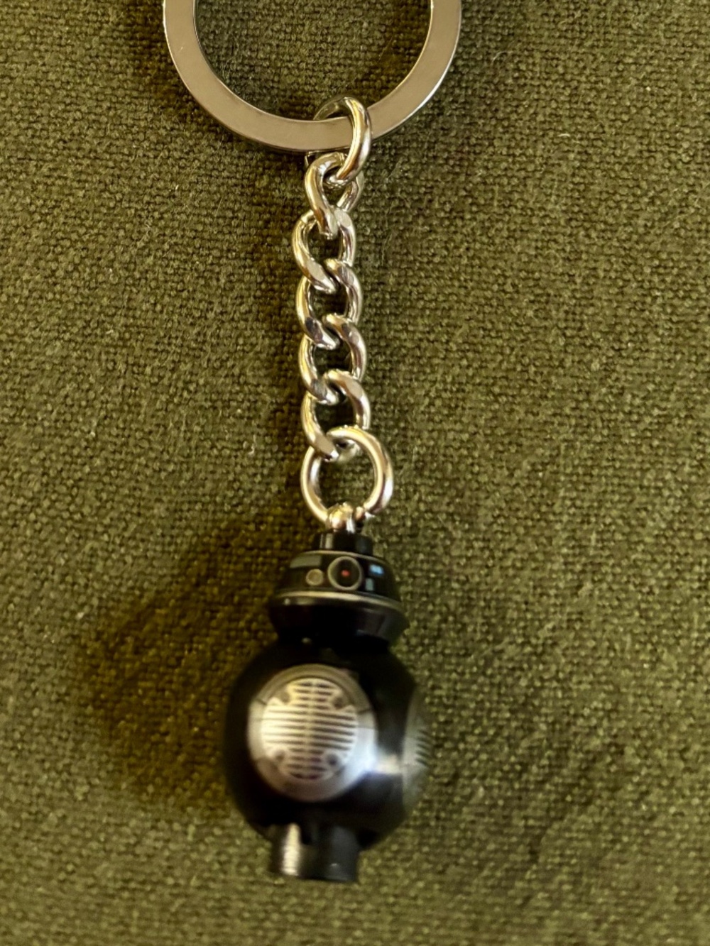 LEGO STAR WARS "BB-9E Key Chain" 853770 UNUSED, with attached original tag.